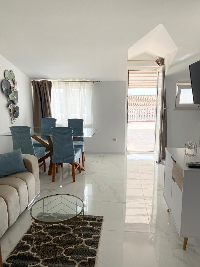 Azul Vodice Apartamento Exterior foto